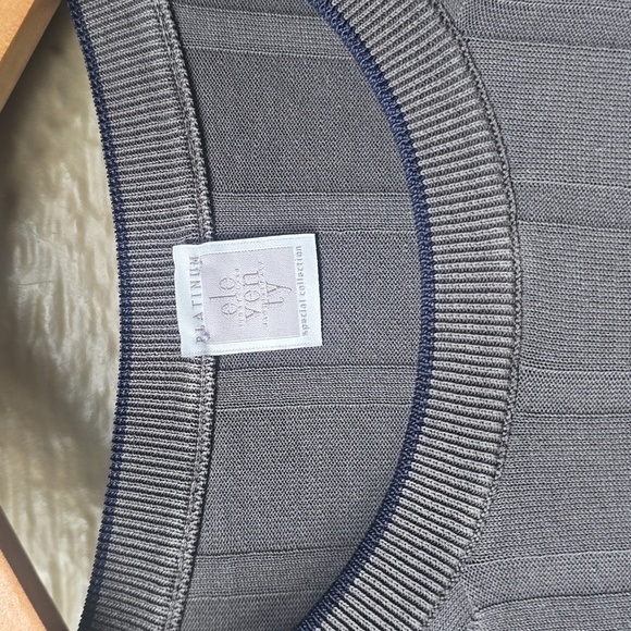 Eleventy Gray Rib Knit Crewneck Pullover Sweater Size Medium Men's NWT - Picture 3 of 8